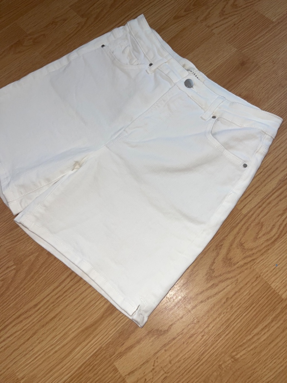 Risen White Tummy Control High Rise Bermuda Mid Length Denim Stretch Shorts Larg - Picture 3 of 11